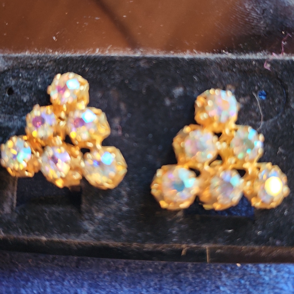 Vintage Austria Ab Rhinestone Cluster Clip Earrings Gold Tone Mid Century